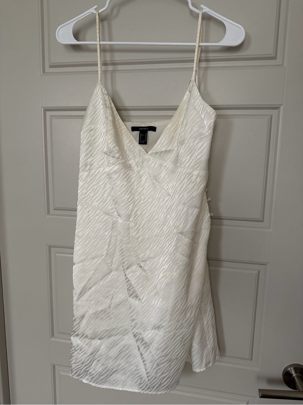 Forever 21 Cream Zebra Jacquard Satin Button Side Slip Mini Dress M